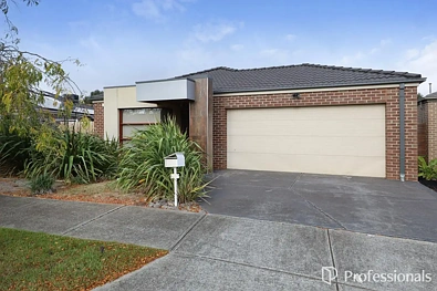 Harkness 4Moenga SPACIOUS FAMILY HOME IN QUIET COURT LOCATION