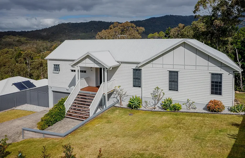 Canungra 4ਬੈੱਡਰੂਮ LIFESTYLE & LOCATION / NEAR NEW HOME ON 2724m2 BLOCK