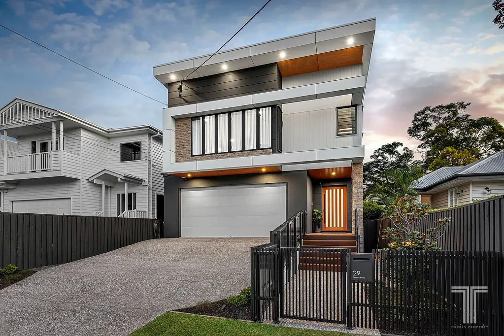 29 Greens Road, Coorparoo, QLD 4151