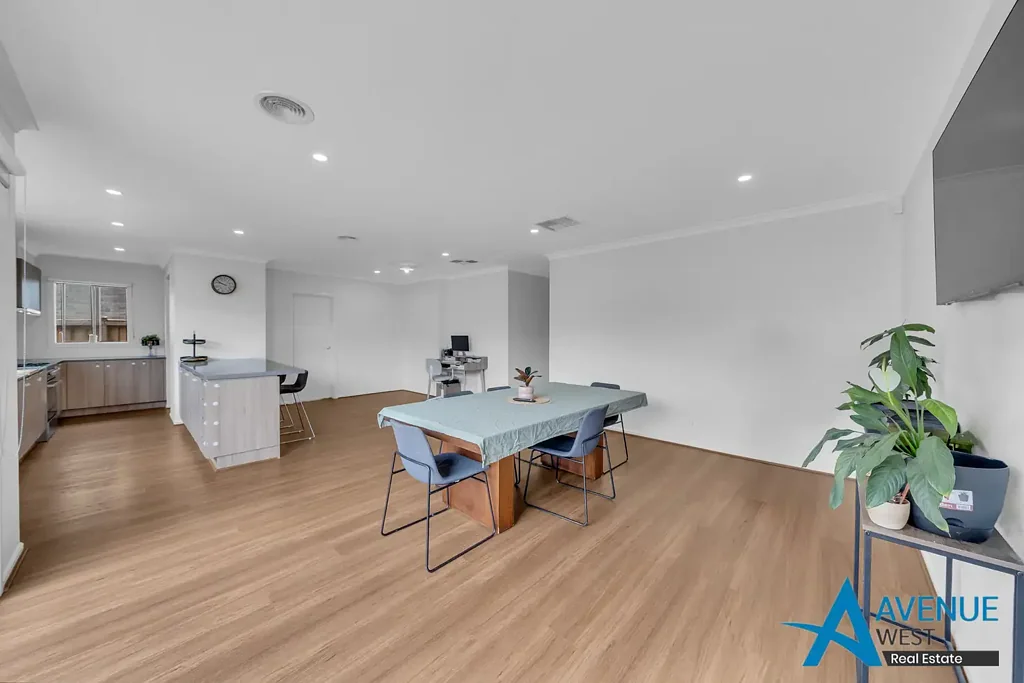 Modern Living in a Thriving Community