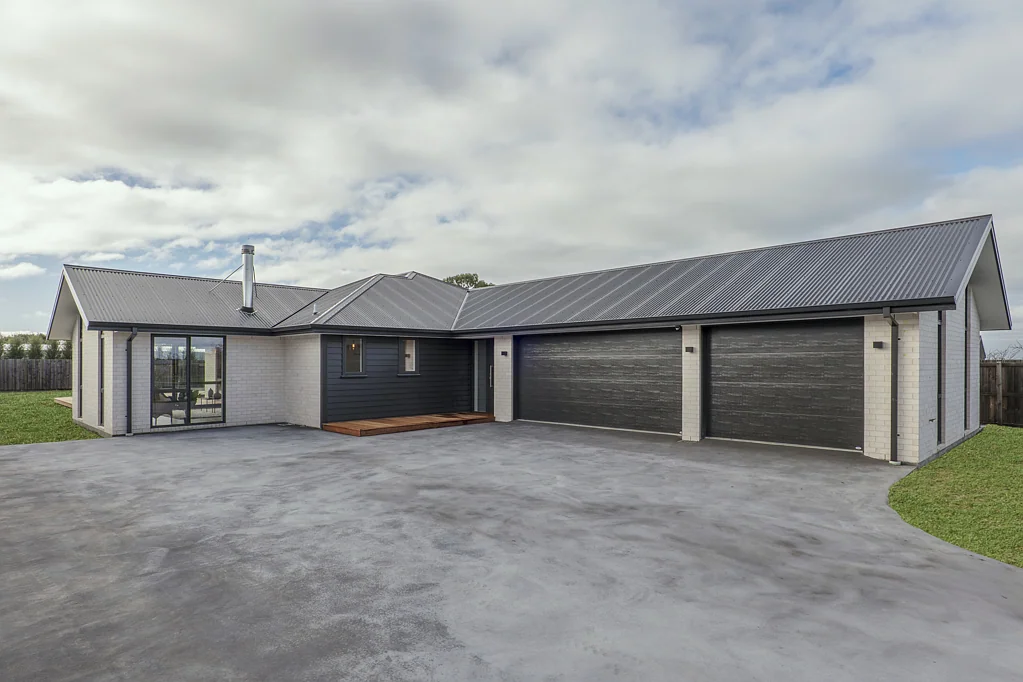 Darfield 4Zimmer Brand new, smart design, enviable location
