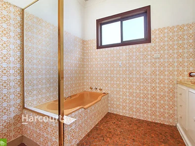33 O'Donnell Drive, Figtree, NSW 2525, 5 Bedrooms, 2 Bathrooms, House