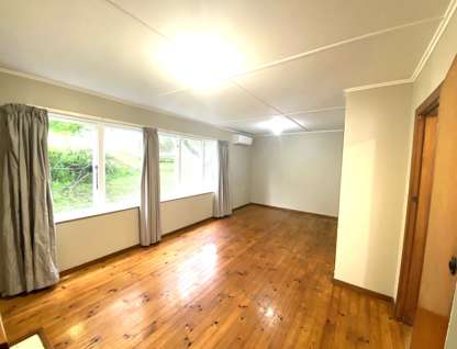 Address Withheld, Tawa, Wellington, 3 ห้องนอน, 1 ห้องน้ำ, Townhouse