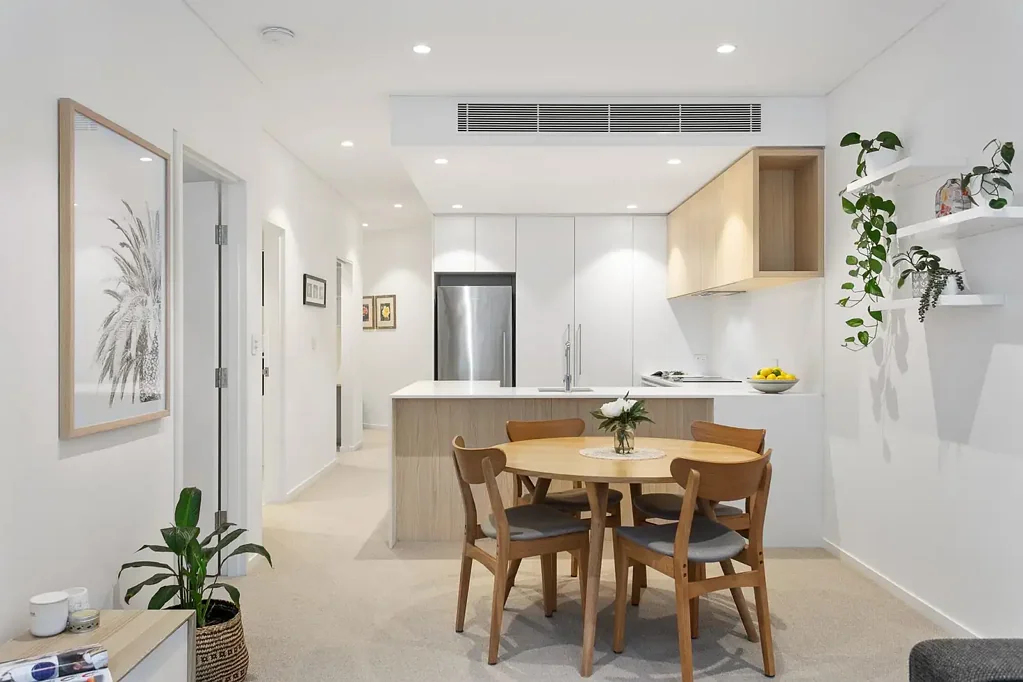 Luxury one bed apartment with two car bays!