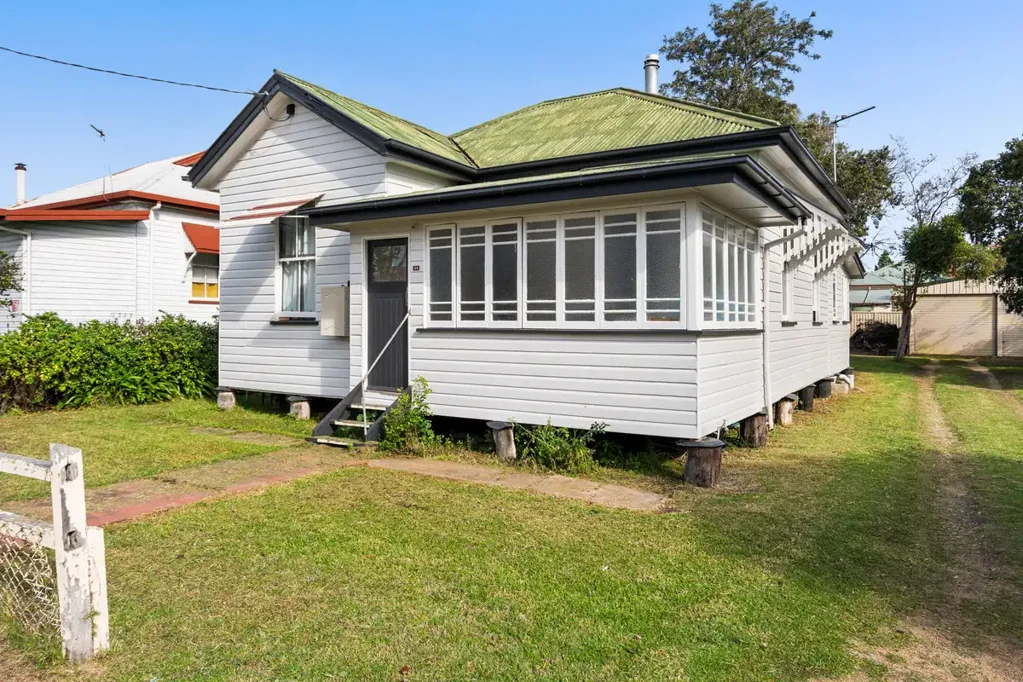 23 Acacia Avenue, Warwick, QLD 4370