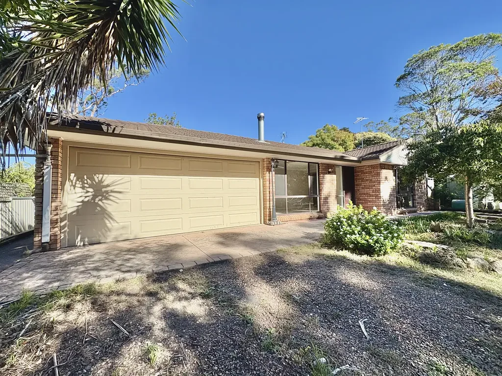 Spacious 4-Bedroom Family Home in Quiet Location