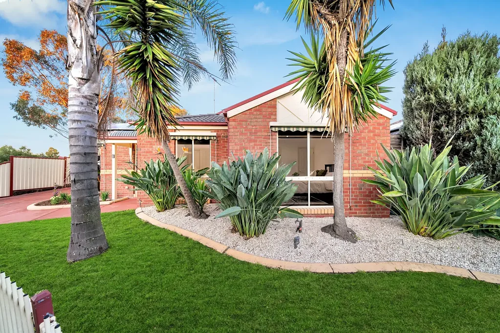 Broadmeadows 3部屋 Light Filled, Low Maintenance Living In Prime Location