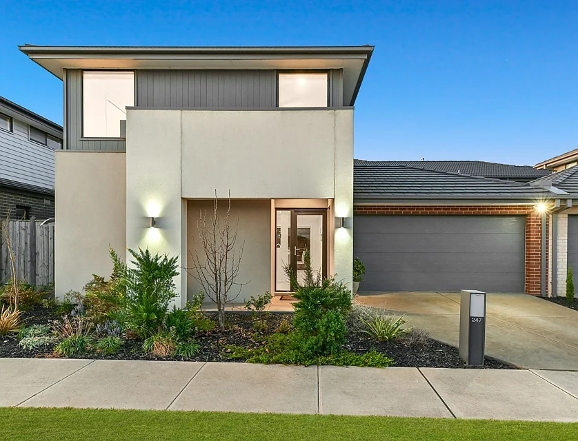 247 St Germain Boulevard, Clyde North, Traralagon , 4房, 2浴, House