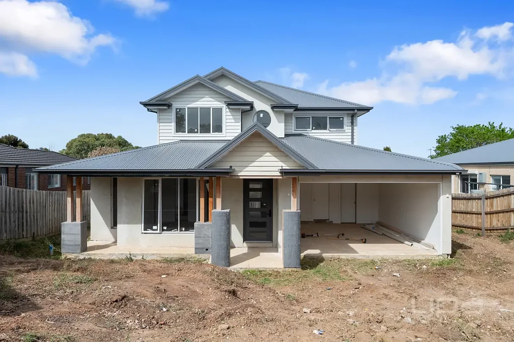 Bacchus Marsh 4房 安静庭院社区 四居室两楼层 主套房带步入式衣帽间 巨大食品储藏室 自由定制空间 宽敞地块潜力大 20 Maisie Court – Build Your Future