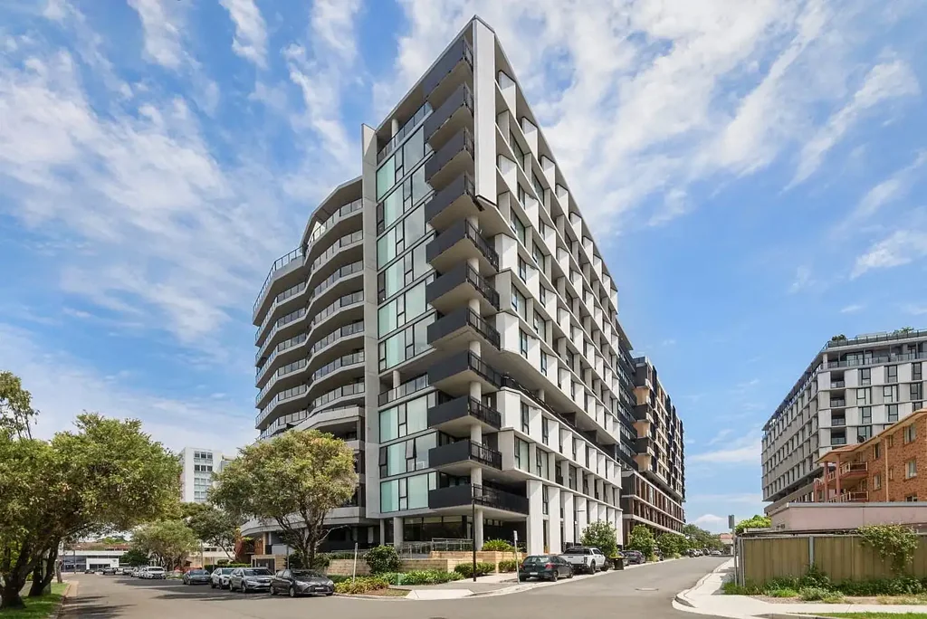 Ultra modern apartment in central location