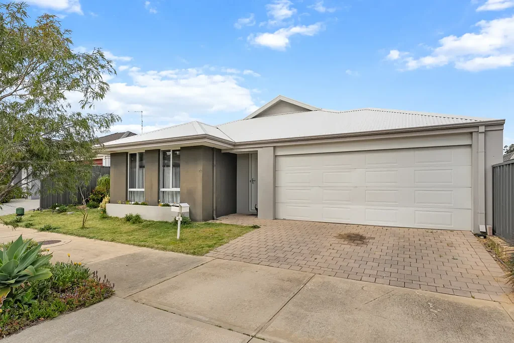 Baldivis 3બેડરૂમ PRICED TO SELL, EXCELLENT POTENTIAL OPPORTUNITY NEST OR INVEST