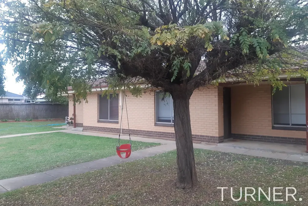 Updated Unit with 2 Spacious Bedrooms