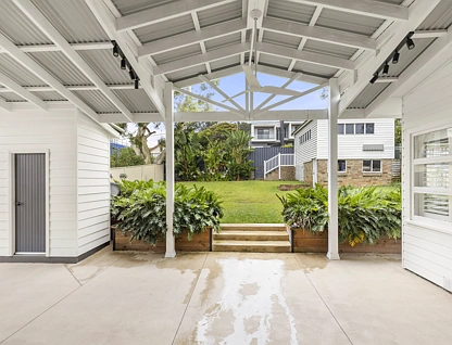 14 Kanoona Street, Caringbah South, Sutherland Shire, 3 침실, 1 욕실, House