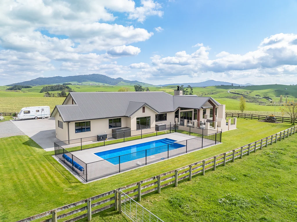 Matamata Premium lifestyle with income