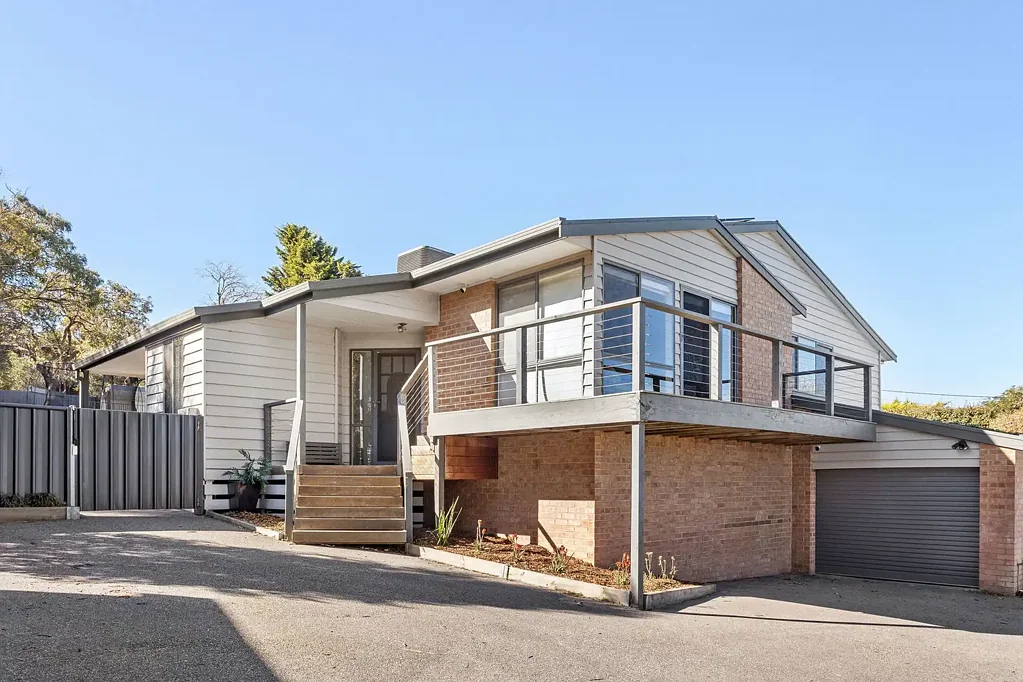 Rosebud 4ਬੈੱਡਰੂਮ Bay Views & Poolside Living in Rosebud South