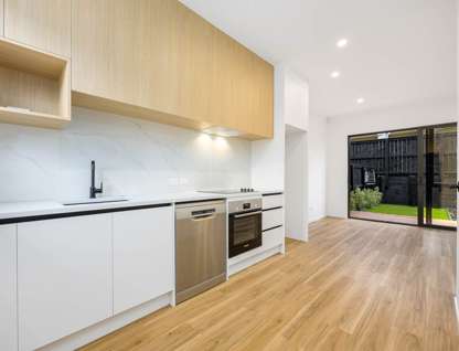 18 Rana Road, Flat Bush, Manukau City, Auckland, 3房, 1浴, 独立屋