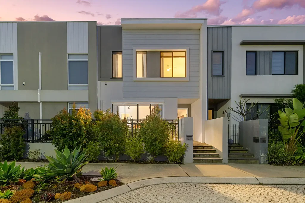 Piara Waters 3 Slaapkamer YOUNG .. TRENDY .. LUX .. Dream Home