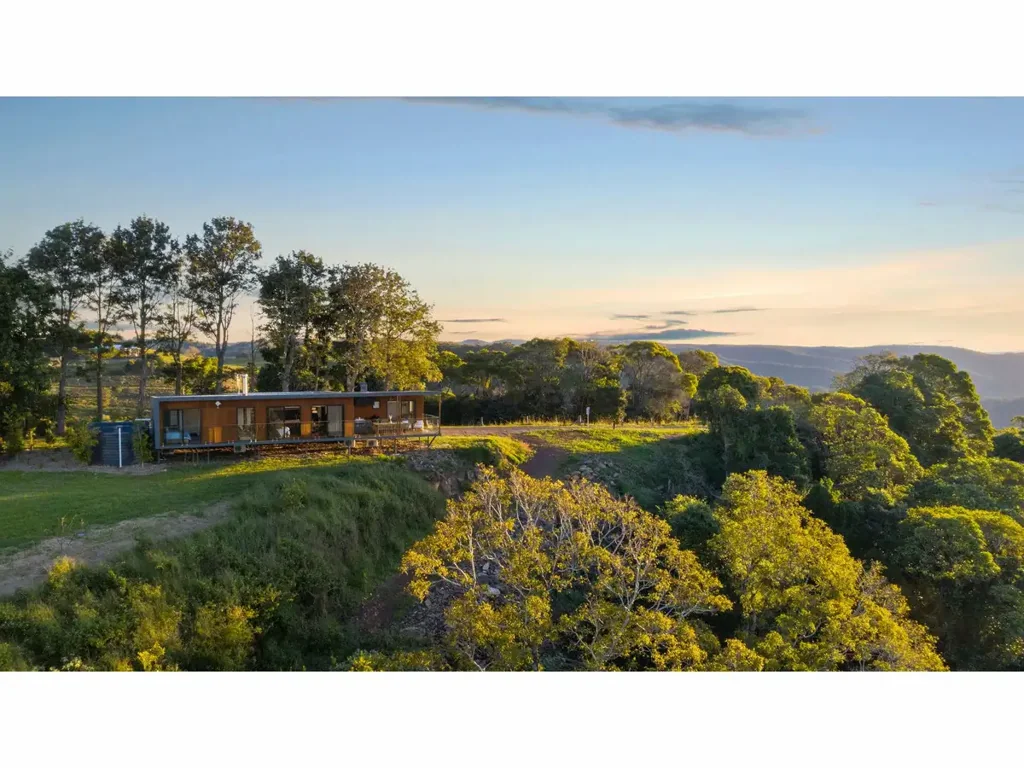 Booroobin 3બેડરૂમ Luxury Cabin Retreat – Exclusive Hinterland Lifestyle & Investment