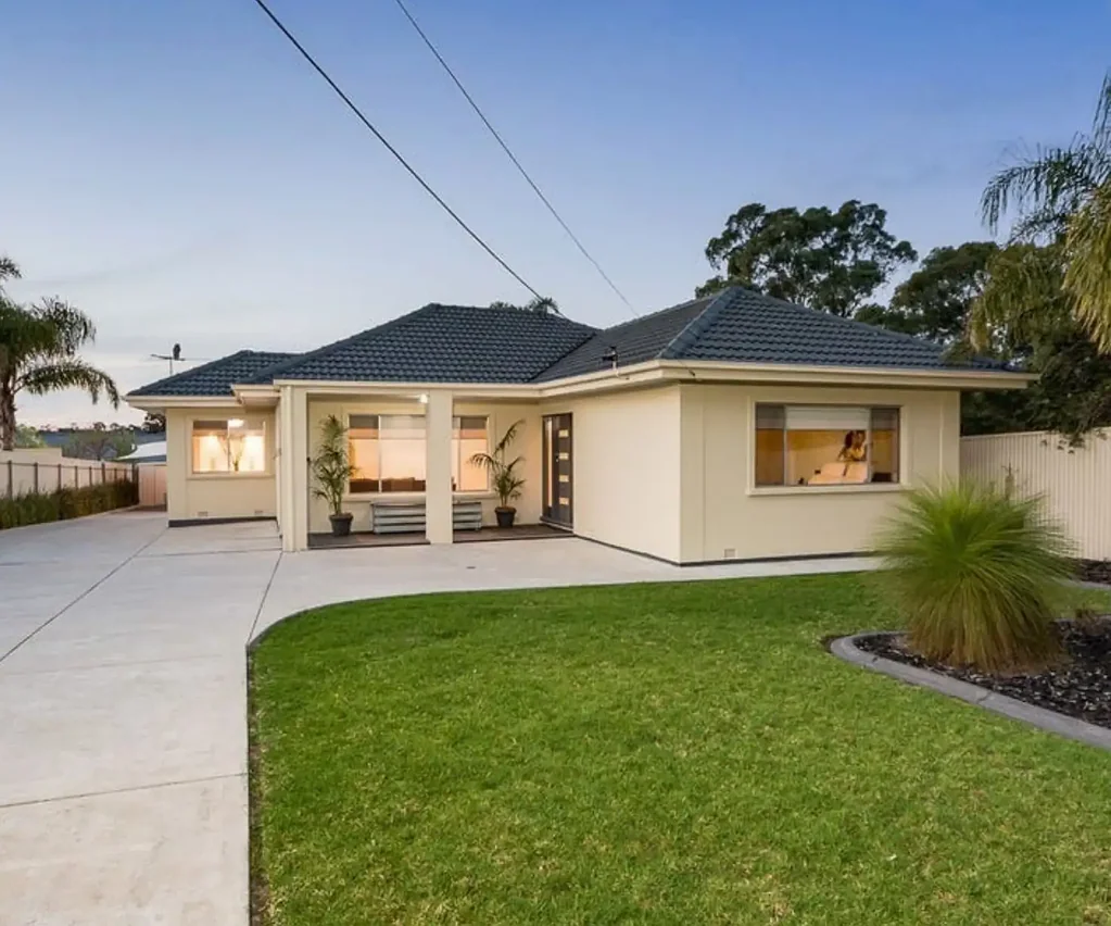 Big family home/Co living//Home Office, suitable for pets and children approx.10km to CBD