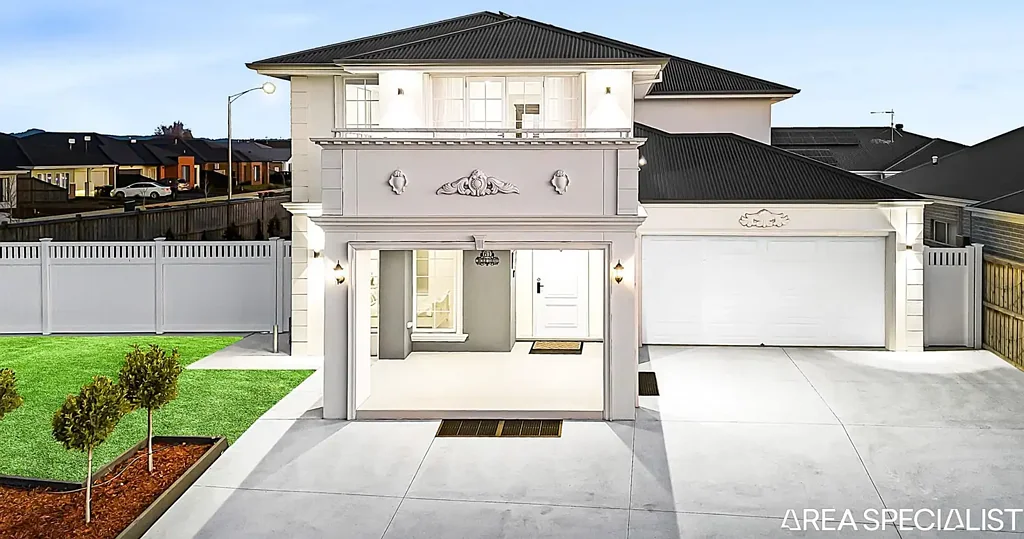 Warragul 5chambre Accepting Private Inspections- Exclusive Family Luxury in Prestigious Waterford Rise Estate – 5 Bed, 5 Ensuite