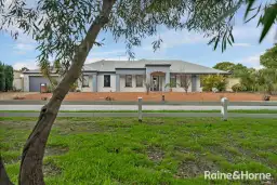 14 Greenough Court, Jane Brook