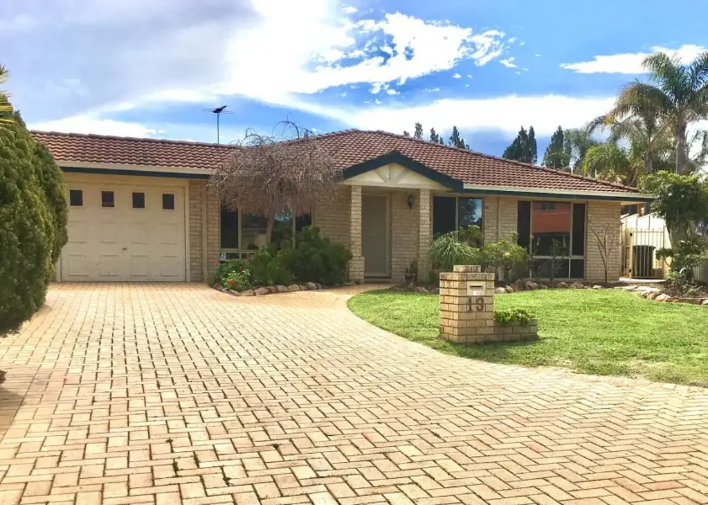 13 Lorikeet Heights, Ballajura, WA 6066