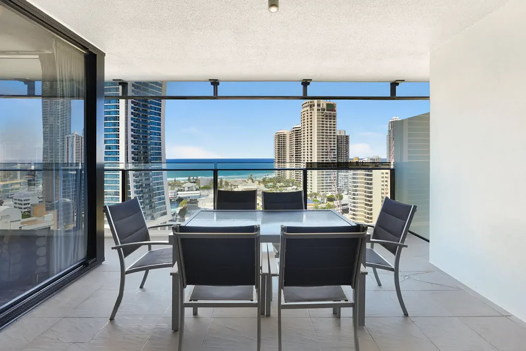 Surfers Paradise 1ห้องนอน Sensational Circle on Cavill - 16th Floor Ocean Views