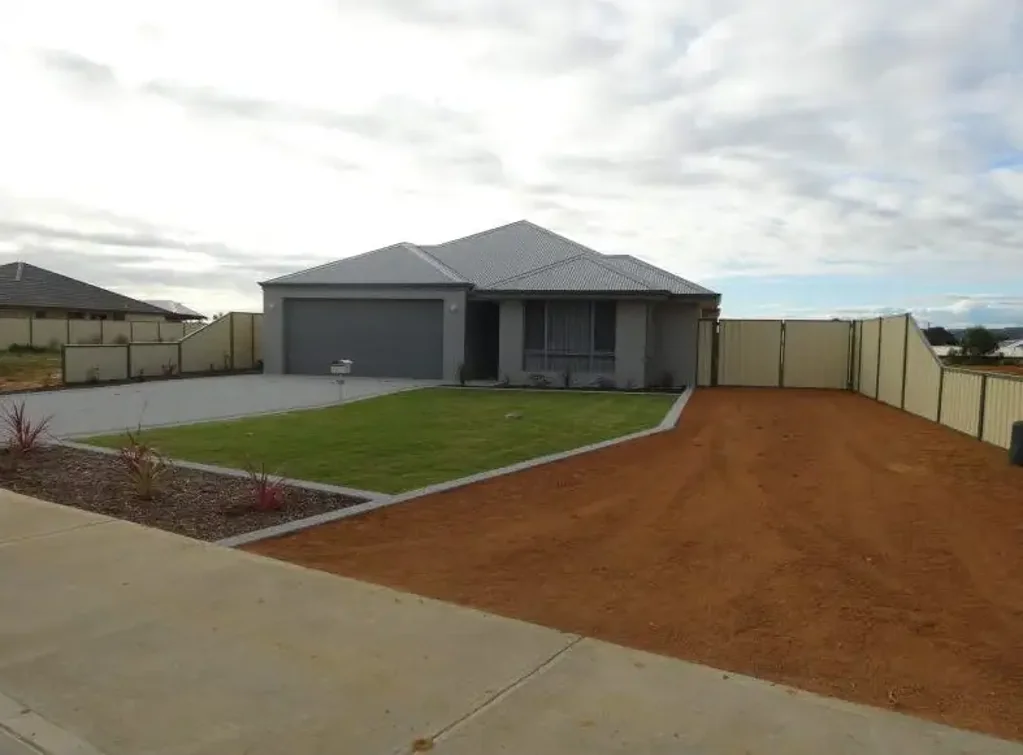 104 Moloney Street, Utakarra, WA 6530