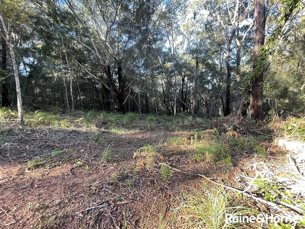 23 Castle Wood Crescent, Russell Island, QLD 4184