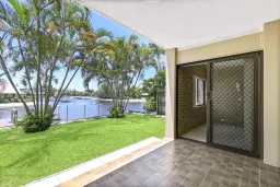 2/24 Woomba Place, Mooloolaba