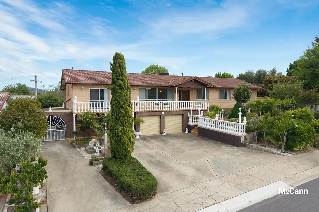 Wanniassa 6 Slaapkamer Home plus granny-flat with self-sufficient gardens