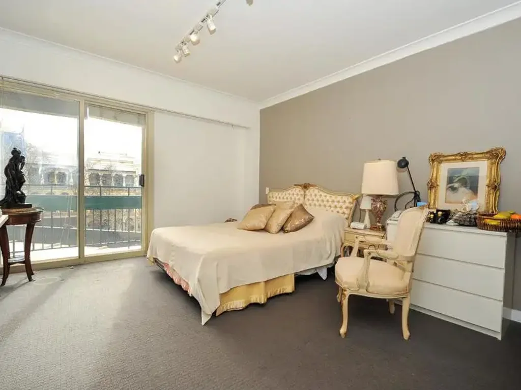 Furnished Studio, 3-6 months & Bills included