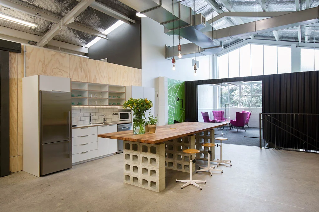 Newmarket LIVELY LEEK STREET OFFICE