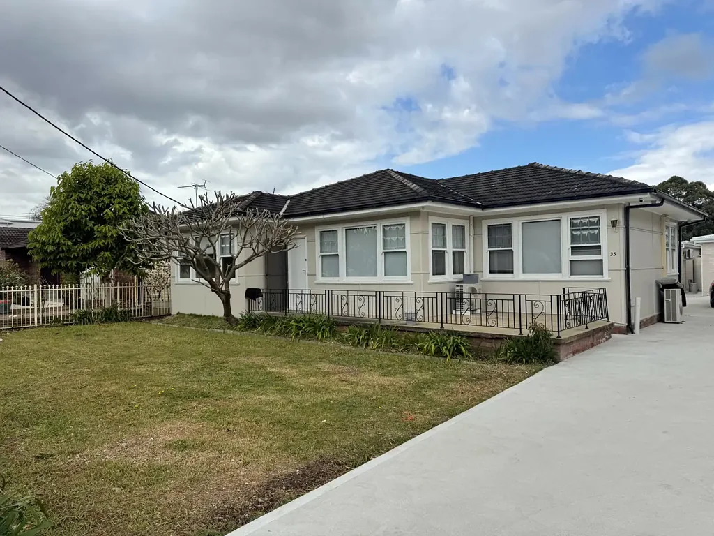 SPACIOUS 3 BEDROOM HOME | COMFORT & CONVENIENCE