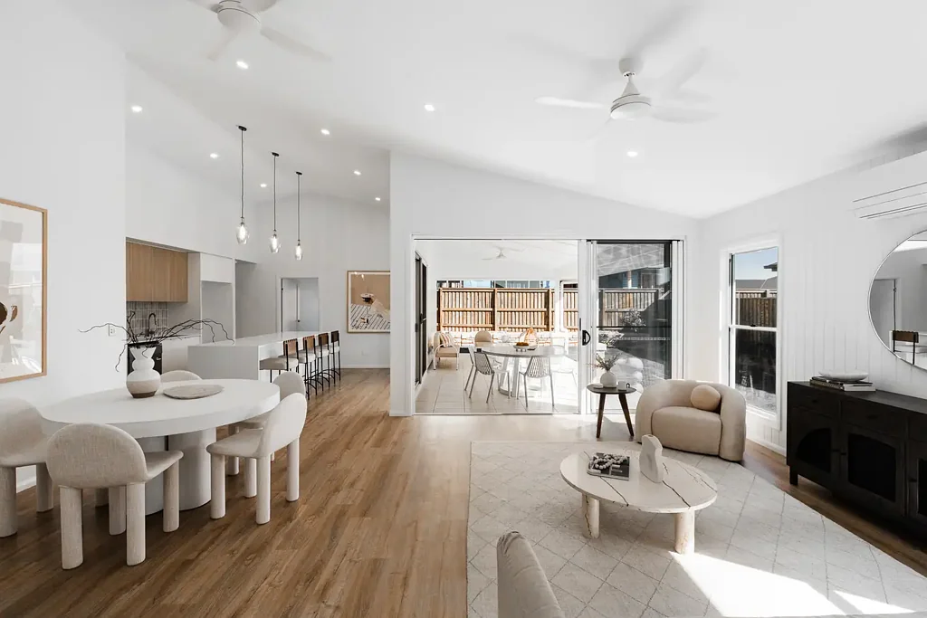 Highfields 4બેડરૂમ Soaring Ceilings + Beautiful Finishes
