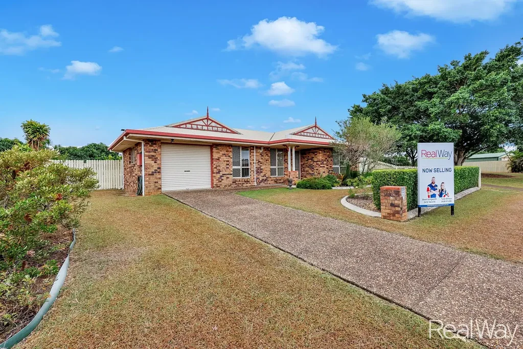 Norville 3房  Quiet, Convenient & Spacious in the Heart of Norville!