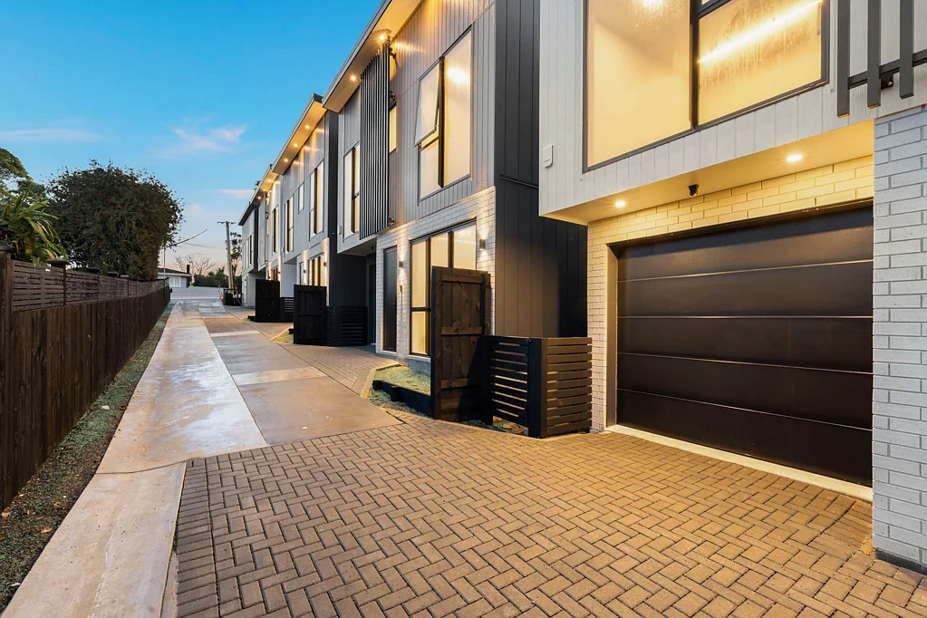 Glen Innes 4Moenga New Standalone in Central Location!!