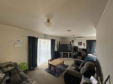 THREE BEDROOMS IN BELL BLOCK