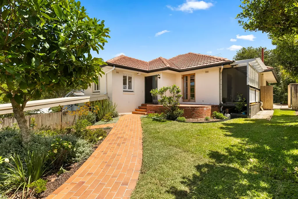 72 Bowman Parade, Bardon, QLD 4065