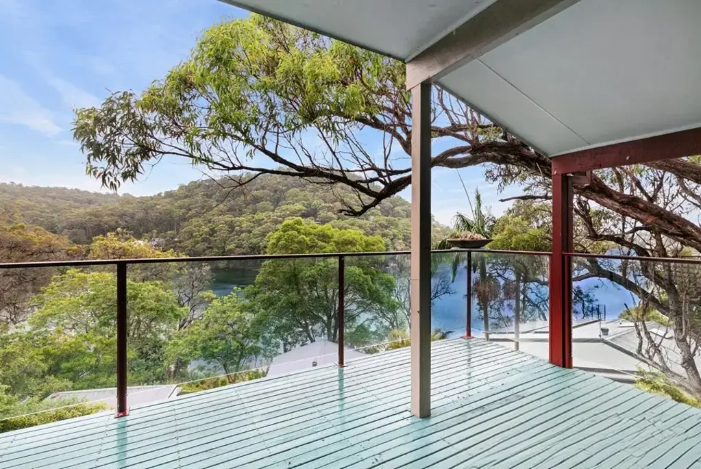 Waterfront Family Escape with Space, Views & Lifestyle