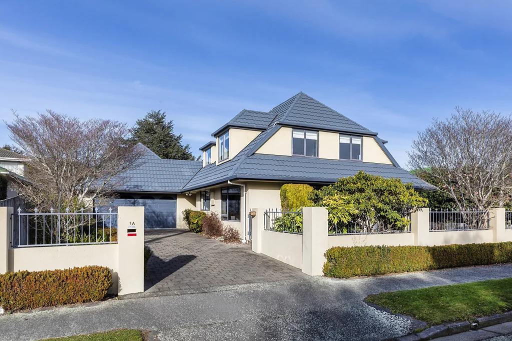 Avonhead 3ਬੈੱਡਰੂਮ Home - Not Just a House - in Prime Location