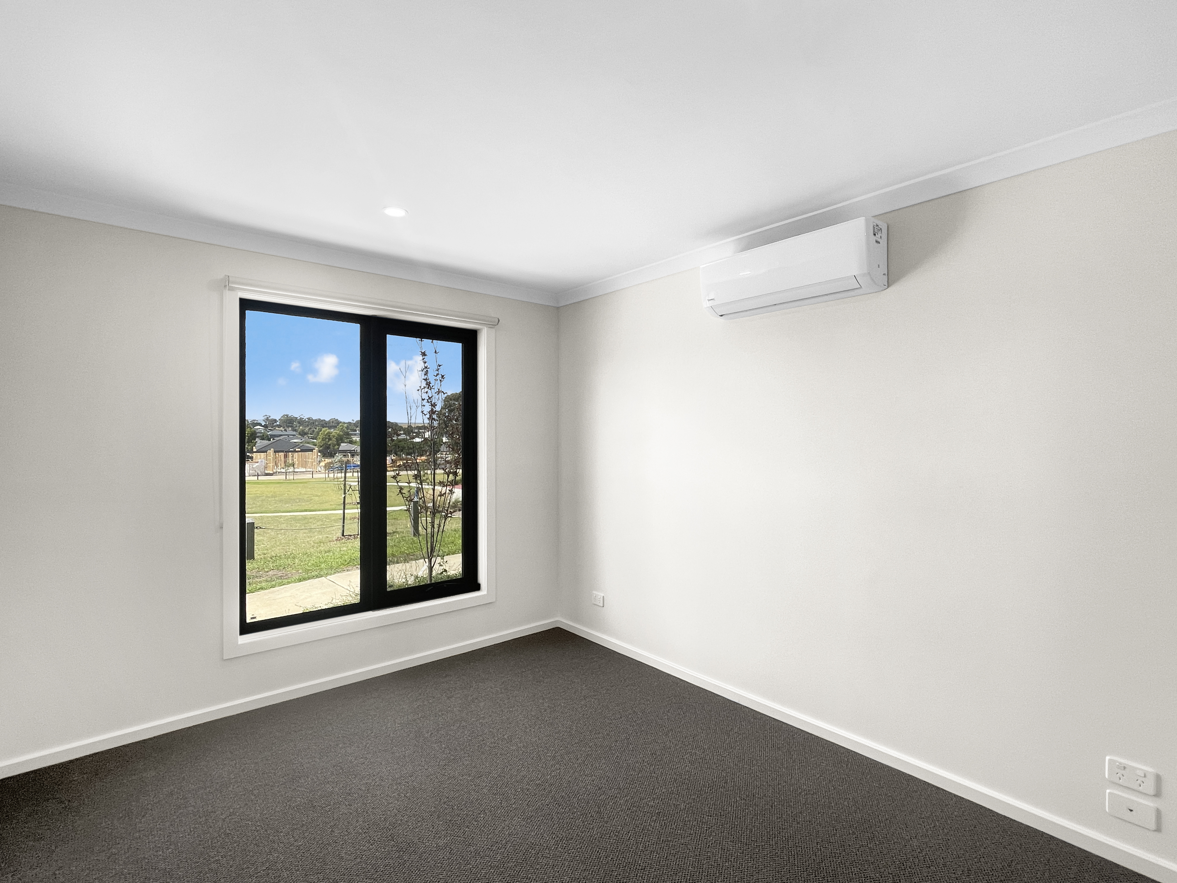 2 KEELANGIE WALK, MERNDA VIC 3754, 0 Kuwarto, 0 Banyo, Townhouse