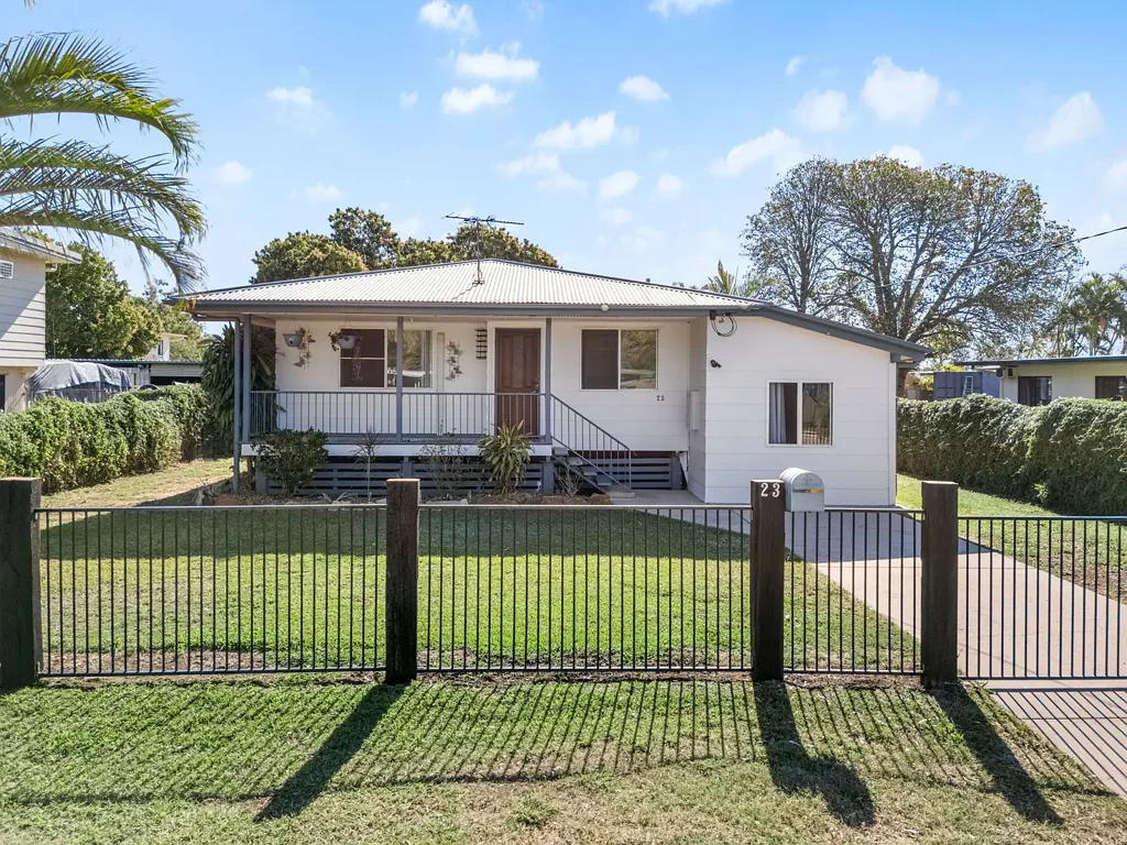 23 Diamond  Avenue, Emerald, QLD 4720