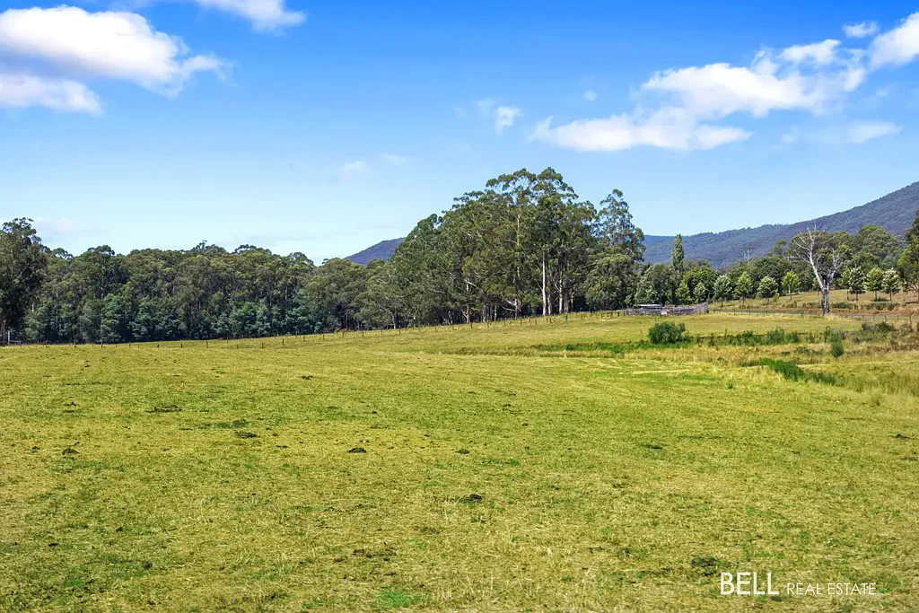 Three Bridges Prime Yarra Valley Acreage on a Grand Scale