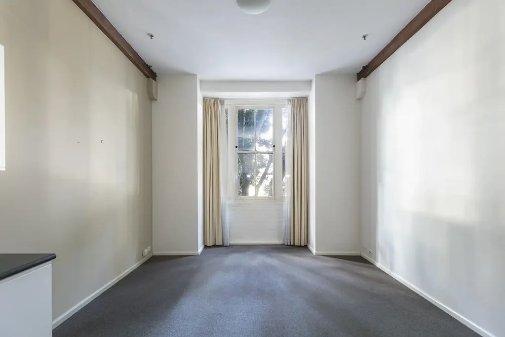 One bed apartment, close to Darling Harbour