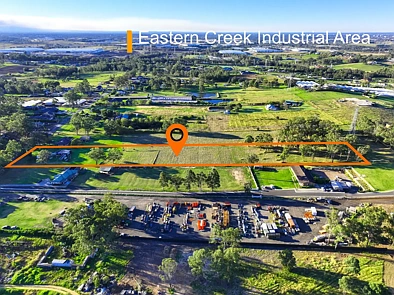 Horsley Park 两块五英亩地块 独立编号 分区潜力 高地景观 四居室住宅 双车库 棚屋空间 小型住宅可选 罕见机会 Rare Opportunity: Dual Five-Acre Lots for Sale