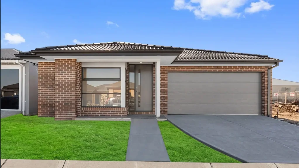 Brand New & Ready to Move in !!