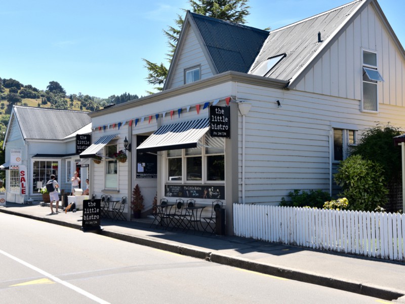 Commercial Banks Peninsula