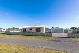 11 Te Kiri Street, Himatangi Beach