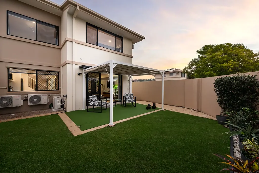 Upper Coomera 4ਬੈੱਡਰੂਮ Beautifully Updated Family Home in a Private Resort-Style Community